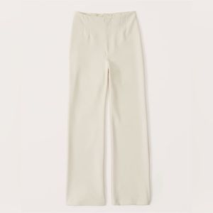 Abercrombie Elevated Flare Pants in Cream NWT Size Small Short